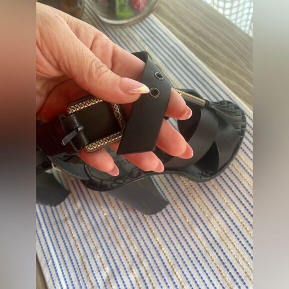 Bottega veneta high black sandals with buckle and fringes size 36 - Picture 5 of 15